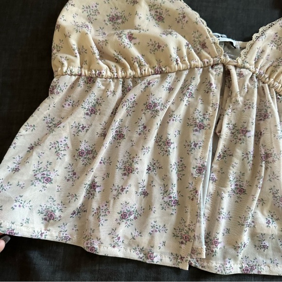 Floral Blouse - Picture 2 of 3